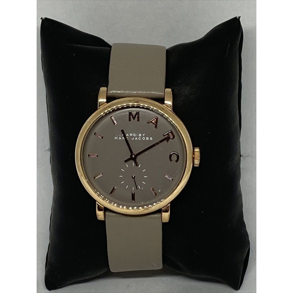 Marc Jacobs MBM1266 Women's Gray Leather Analog Dial Quartz Genuine Watch XX959